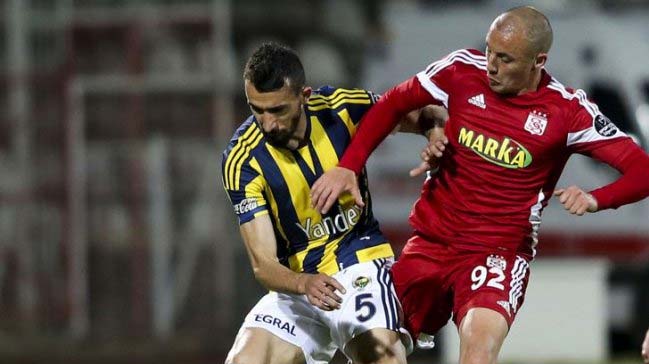 Fenerbahçe'ye bir kral daha: Aatif Chahechouhe