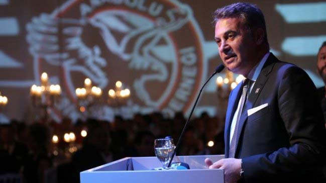 Aziz Yıldırım'a 'Ağlaya ağlaya' cevabı!