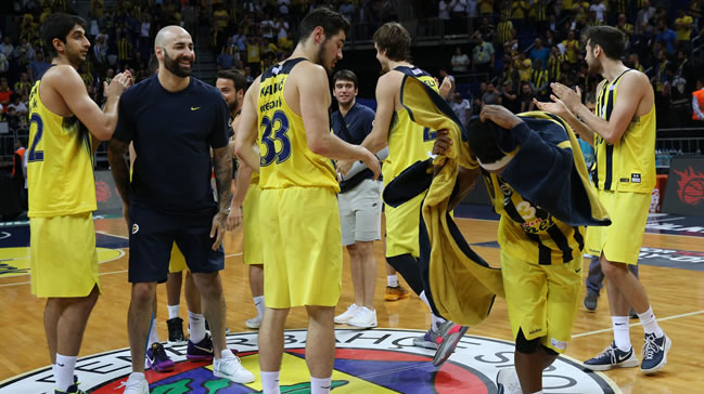 Fenerbahçe şampiyon gibi