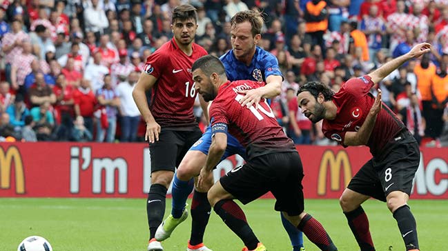EURO2016'ya iyi başlayamadık!