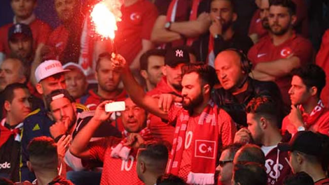 UEFA'dan Türkiye ve Hırvatistan'a soruşturma
