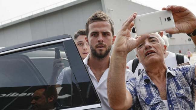 Ve Juventus transferi resmen açıkladı