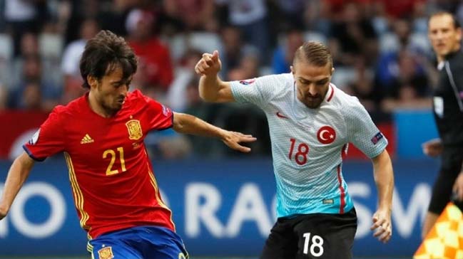 Caner'den Arda protestolarına sitem!