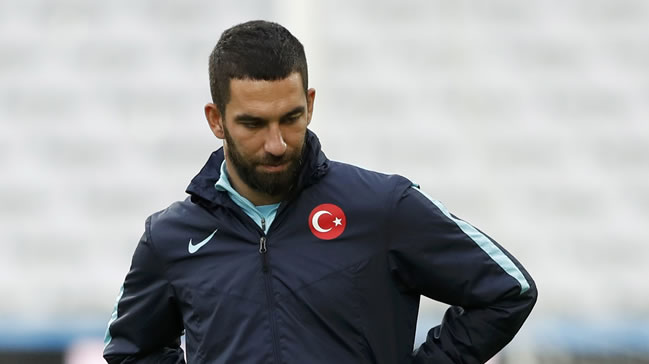 Arda Turan'ın evine saldırı!