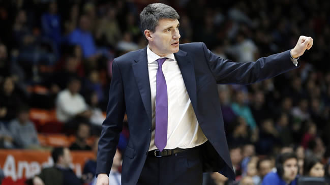 Velimir Perasovic resmen Anadolu Efes'te