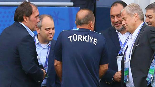 Fatih Terim'e ilk destek Yıldırım Demirören'den