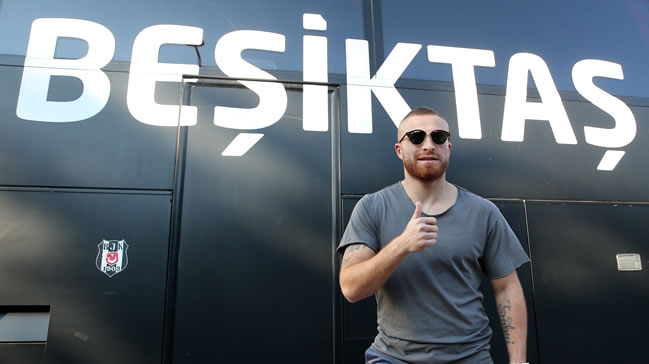 Gökhan Töre yuvada kaldı