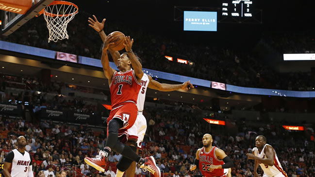 Derrick Rose New York Knicks'e gitti