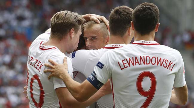EURO2016'da ilk çeyrek finalist belli oldu!
