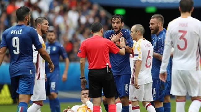 İtalya-İspanya maçında olay yorumlar