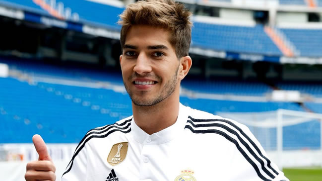 Ön libero Real Madrid'de bulundu