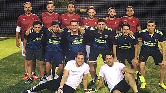 Ozan Tufan halı saha maçında!