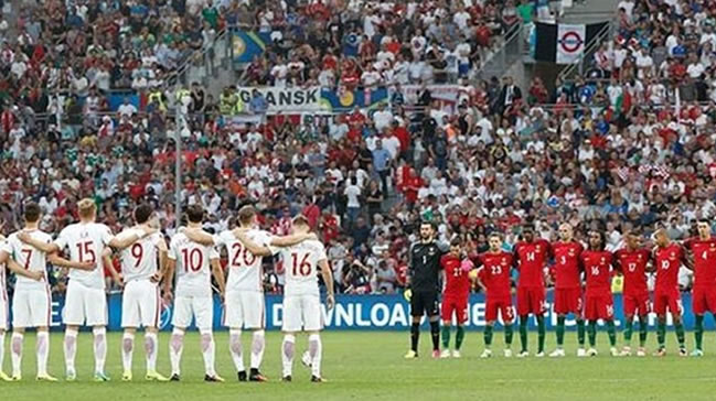 Fransa'da İstanbul için saygı duruşu