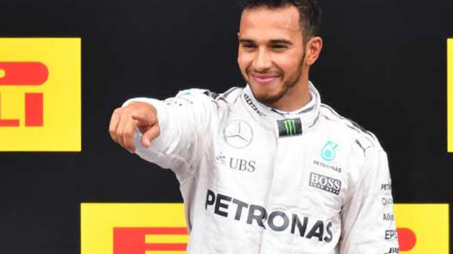 Hamilton son turda kazandı
