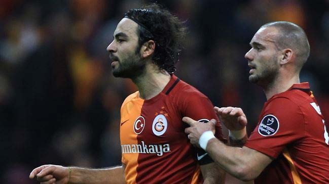 Futbolculardan şok karar!