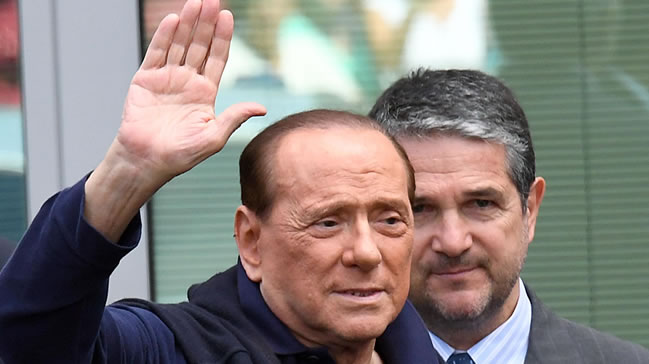 Berlusconi Milan'ı satıyor