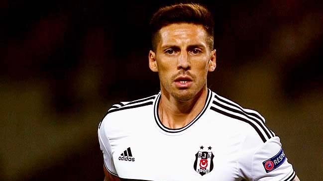 Jose Sosa'ya Milan kancası