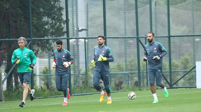 Milli kaleci Bundesliga'ya transfer oldu!