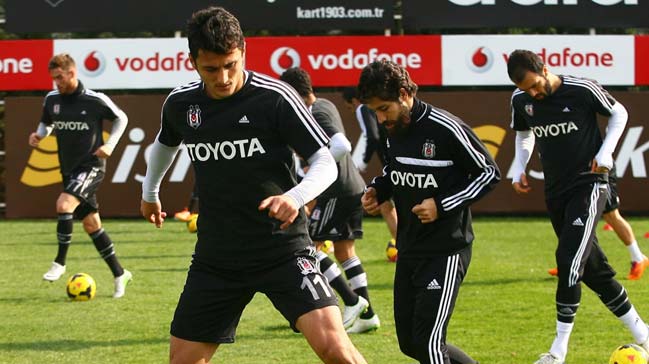 Mustafa Pektemek sezonu yine sakat açtı