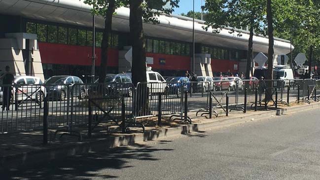 EURO 2016 finali öncesi Fransa'da şüpheli çanta paniği