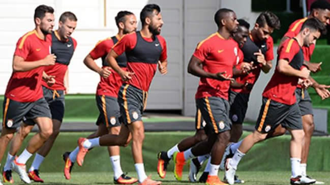 Galatasaray kadroya almadı! Ayrılıyor...