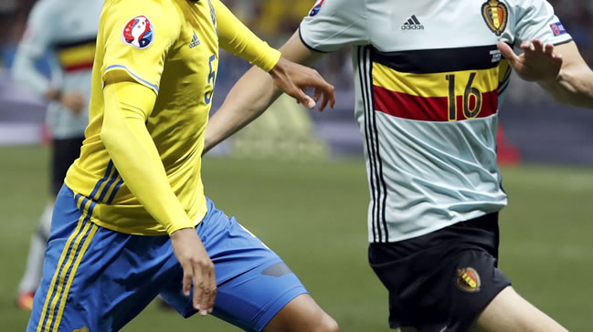 Fenerbahçe'de sol beke yeni aday