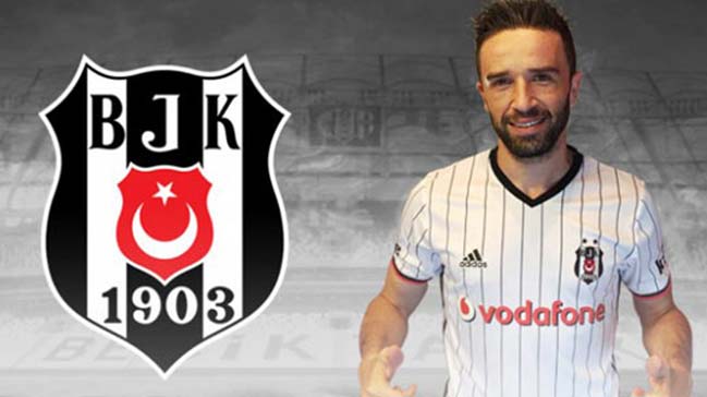 Gökhan Gönül için Vodafone Arena'da imza töreni