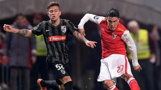 Telles gitti, Josue geldi!