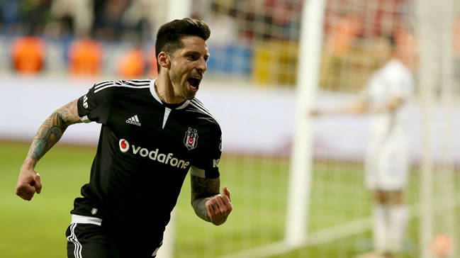 Beşiktaş'tan flaş Sosa açıklaması