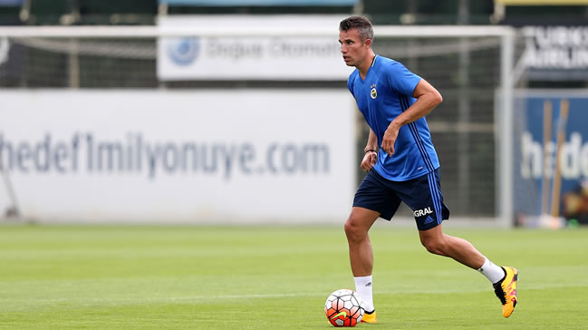 Robin van Persie'ye sürpriz talip