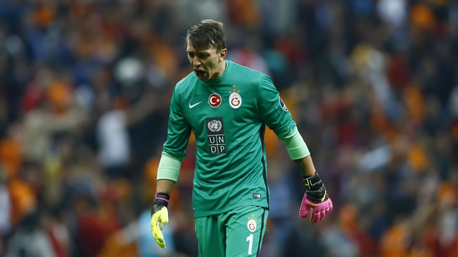 Galatasaray'da Fernando Muslera tehlikesi