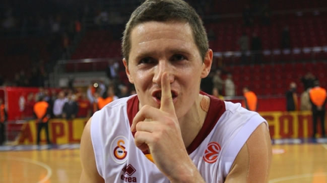 Jaka Lakovic basketbolu bıraktı