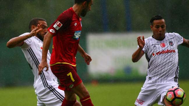 Beşiktaş-Hoffeneim maçı yarına ertelendi