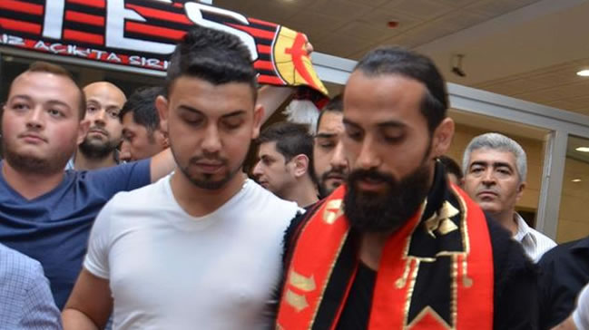 Erkan Zengin'e coşkulu karşılama