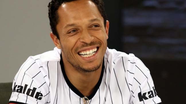 Adriano'dan Beşiktaş itirafı!