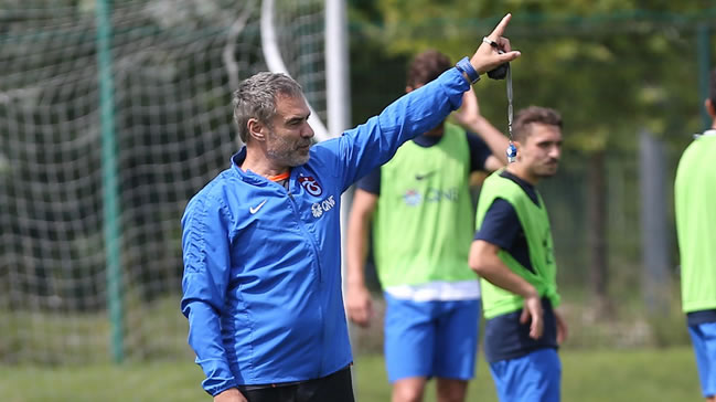 5 futbolcunun biletini kesti