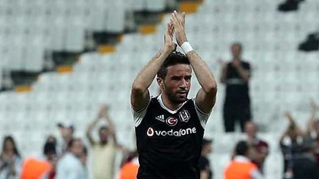 Beşiktaş'ta Gökhan Gönül şoku!