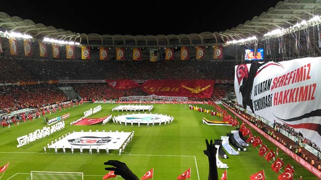 Süper Kupa finalinde müthiş görüntüler...