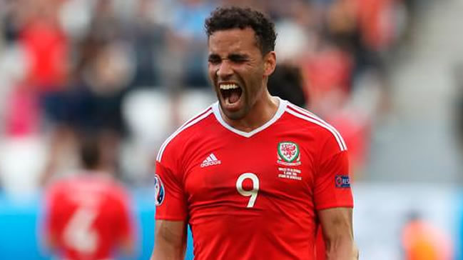 Beşiktaş'tan Hal Robson-Kanu'ya 3 yıllık teklif
