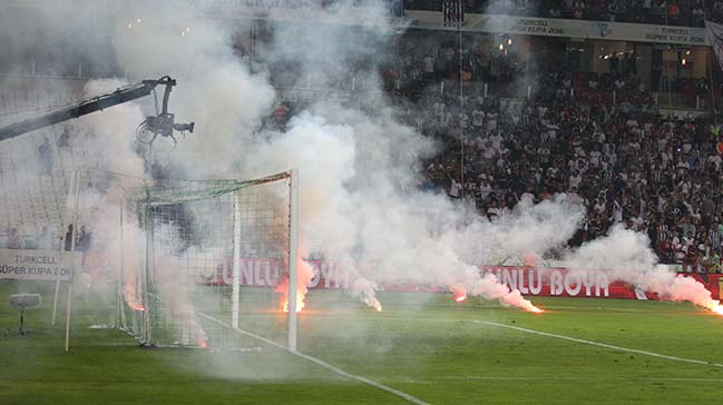 Beşiktaş ve Galatasaray PFDK'ya sevk edildi
