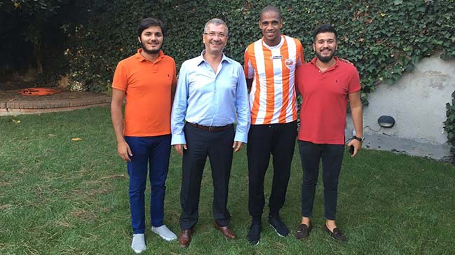 Kaplan’a ‘Brezilyalı’ forvet