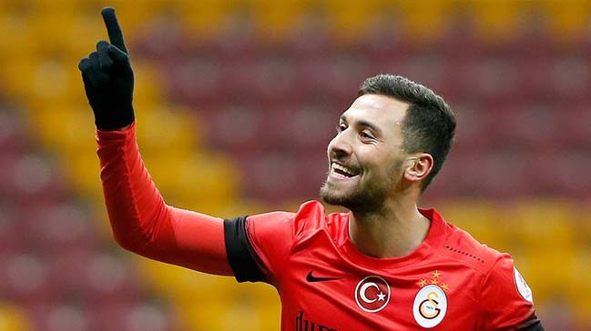 Galatasaray'ın yıldızına dev teklif!