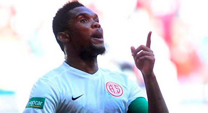 Eto’o’yu geri çevirdi