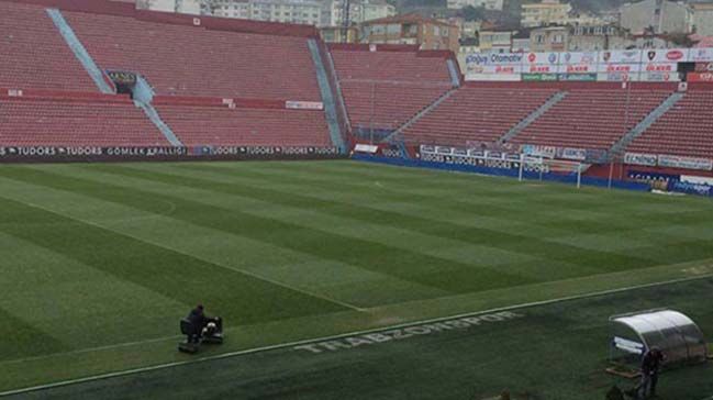 Avni Aker'e Veda Gecesi'ne 'Fırat Kalkanı' iptali