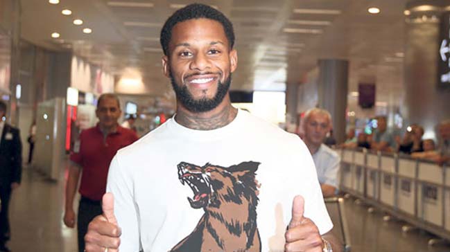 F.Bahçe bombayı patlattı! İstanbul'a geldi!