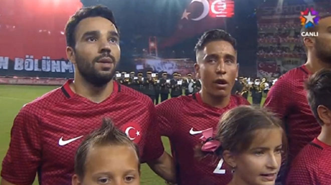 Emre Mor'a 'İstiklal Marşı' tepkisi