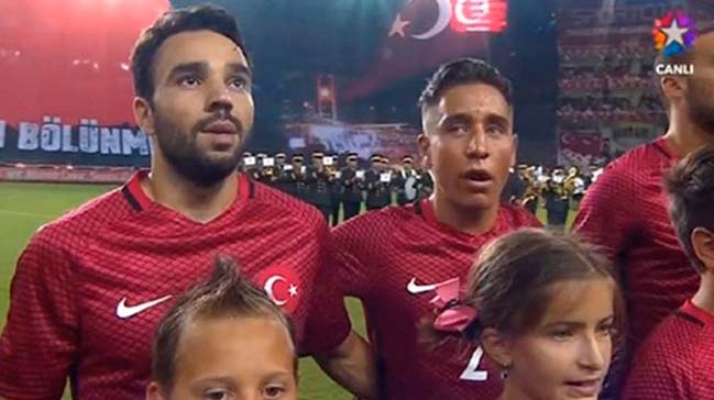 Emre Mor'dan 'İstiklal Marşı' açıklaması