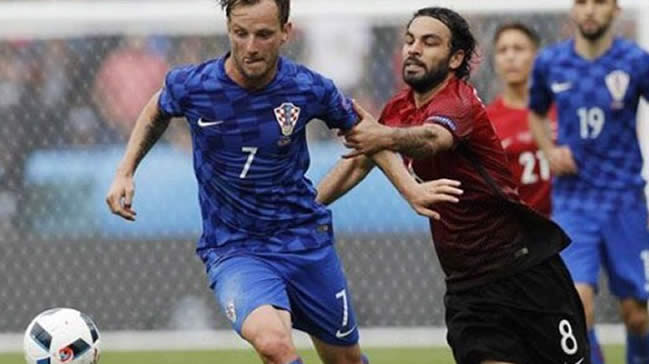 Maça saatler kala Hırvatistan'da kriz