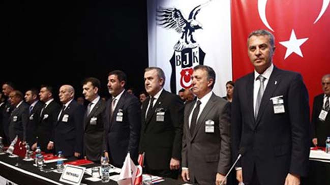 Beşiktaş'ta 850 milyon TL'lik şok!