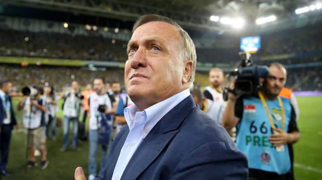 Advocaat: Futbolcularım korktu ve uyudu...